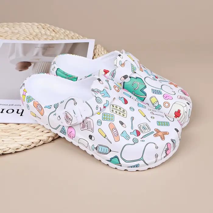 Sabots mules imprimés de dessins animés pour femmes, chaussures d'infirmière à boucle réglable, pant