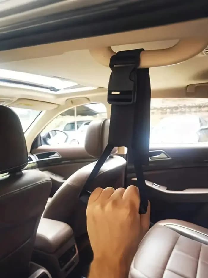 Poignée d'assistance pour porte de voiture – Une aide à la mobilité spécialement conçue pour les personnes âgées