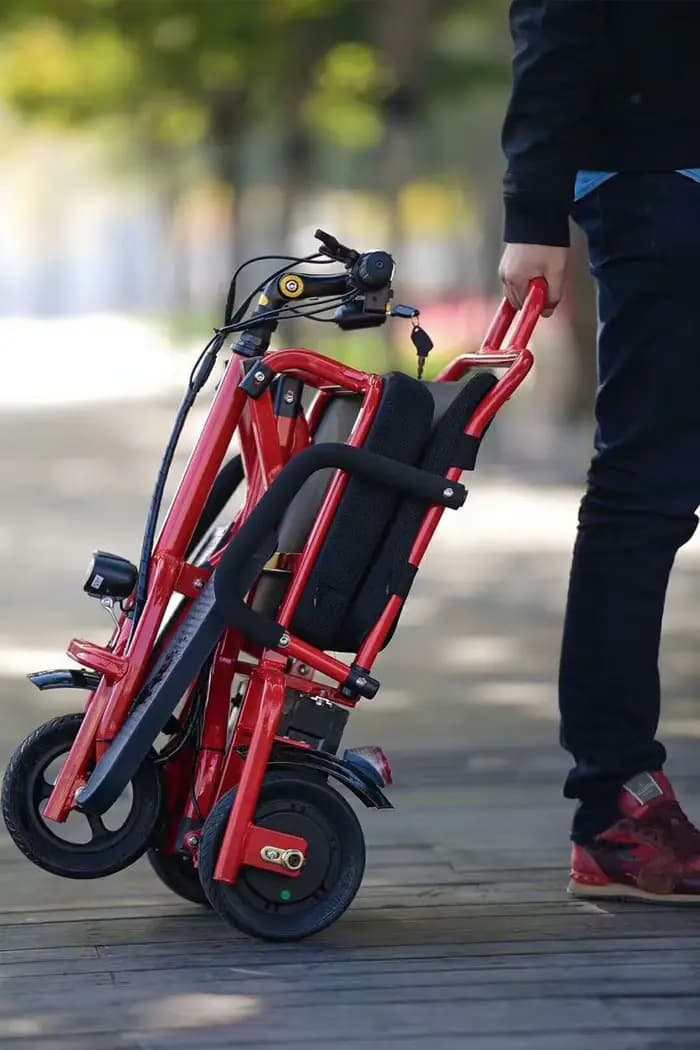 Tricycle électrique pliable à 3 roues avec siège