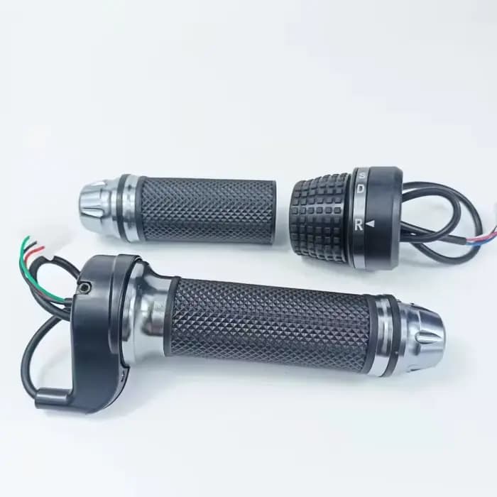 Poignée torsadée pour scooter électrique