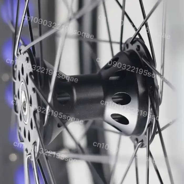 Roue de fauteuil roulant à pneu large de 24 pouces x 4.0