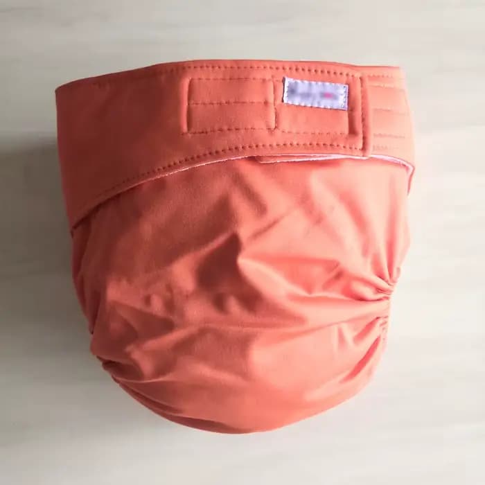 Couche réutilisable pour adultes