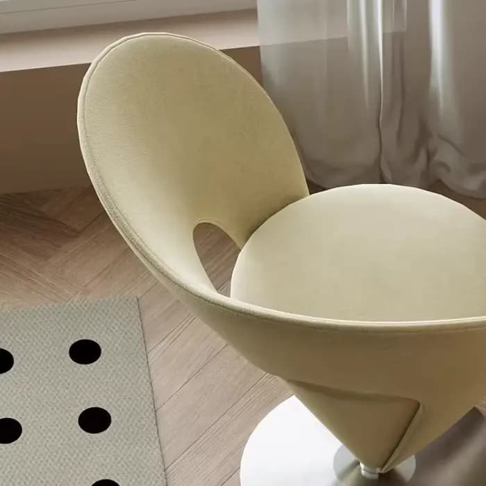 Fauteuil pivotant d'appoint pour salon