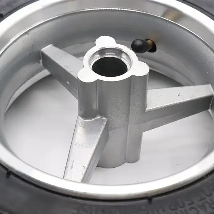 Scooter électrique 90/65-6.5, pneu à rayures rouges et vertes de 11 pouces, moyeu en aluminium avant et arrière 90/65-6.5