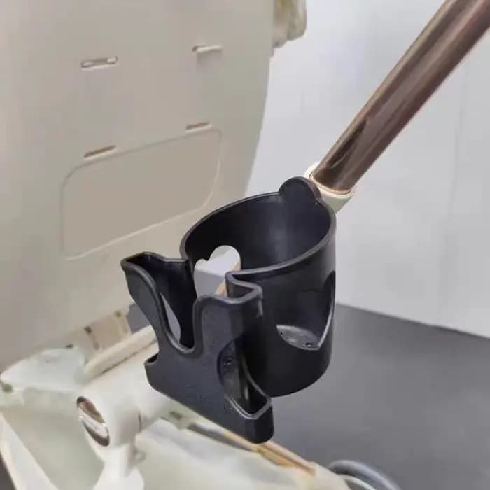 Support de tasse réglable pour déambulateur