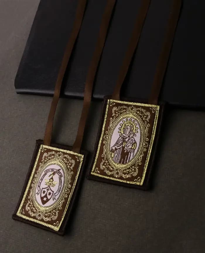 Catolicos-Collier Lady of Mount Carmel, Médaille Scapulaire, Coeur Imsonulé Escapularios, Marron, Cadeau Religieux et Dévotionnel