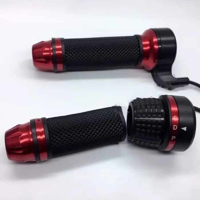 Poignée torsadée pour scooter électrique