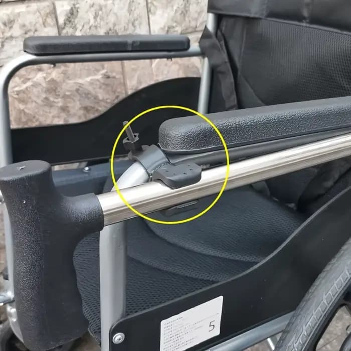Support de canne pour fauteuil roulant