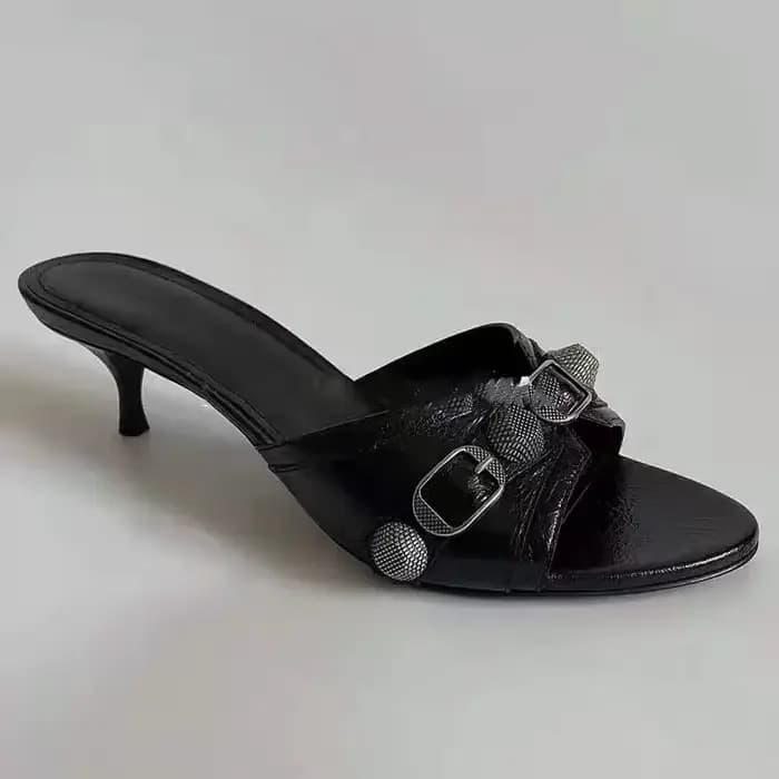 Pantoufles à talons hauts pour femmes, nouvelles sandales de banlieue européennes et américaines polyvalentes, confortables et à la mode