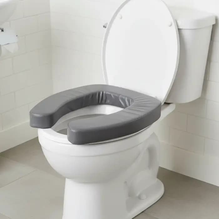 Rehausseur de siège de toilette ergonomique portable antidérapant rembourré pour personnes âgées