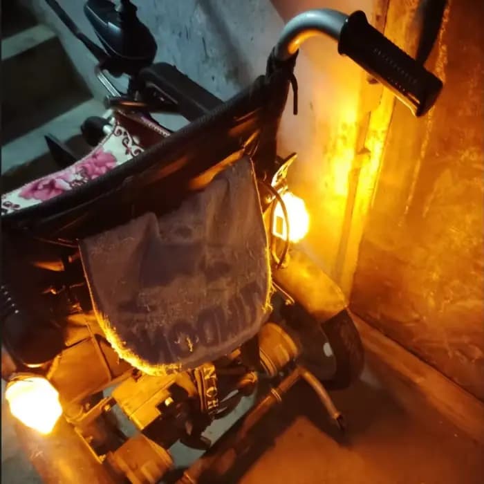 Clignotant LED universel multifonctionnel pour fauteuil roulant électrique