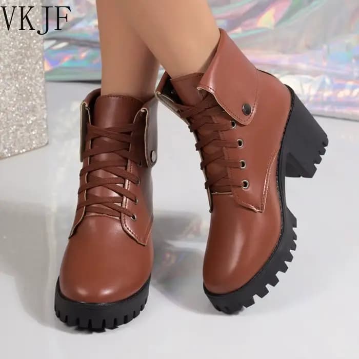 Bottes de travail pour femmes, tendance 2026, confortables et résistantes à l'usure, élégantes, couleur unie, bout rond, à lacets, courtes, pour l'hiver