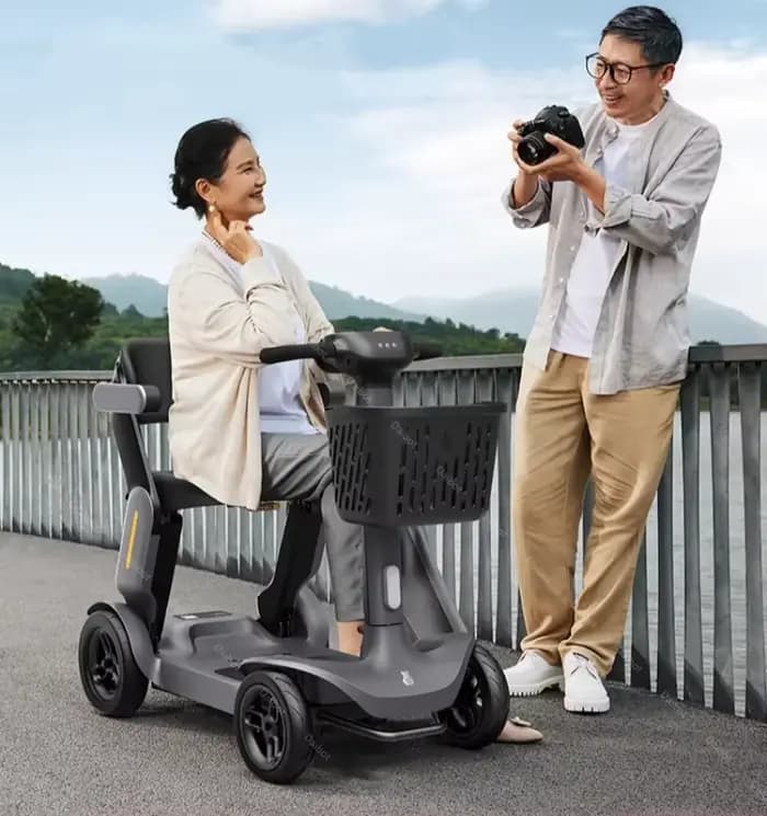 Scooter de mobilité de 10 pouces pour personnes âgées