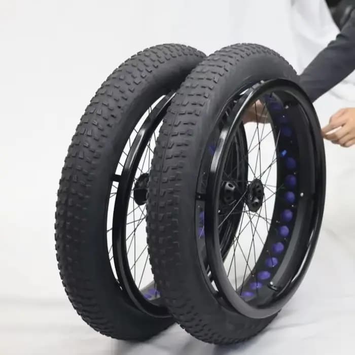 Roue de fauteuil roulant à pneu large de 24 pouces x 4.0