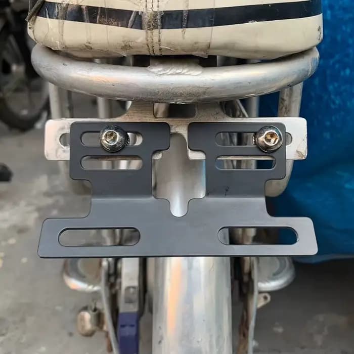 Support de plaque d'immatriculation arrière en métal pour trottinette électrique, adaptateur de cadre de plaque d'immatriculation pour modification de trottinette