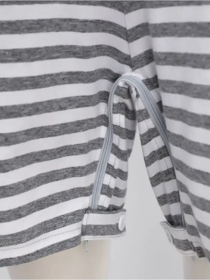 Combinaison-pyjama adaptée pour femmes âgées ayant des besoins spéciaux