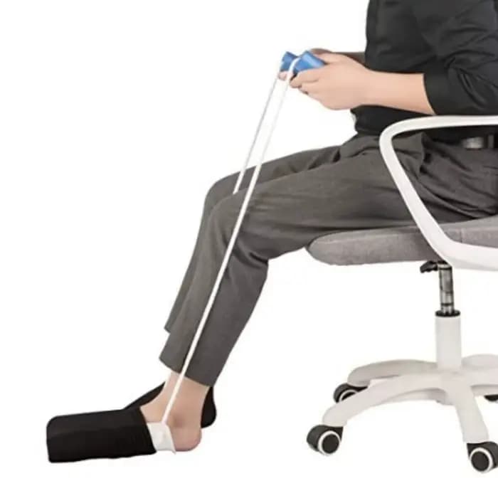 Aide à l'enfilage de chaussettes pour personnes âgées