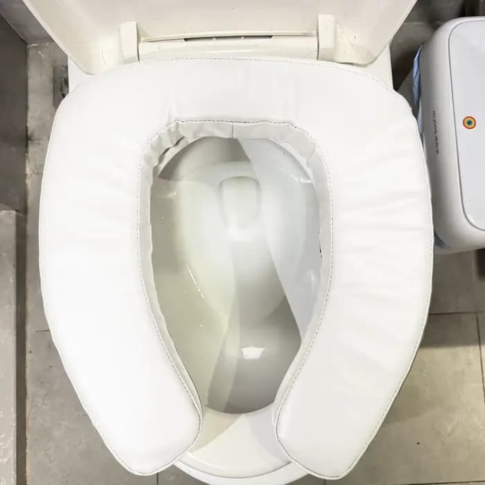 Rehausseurs de toilettes pour seniors