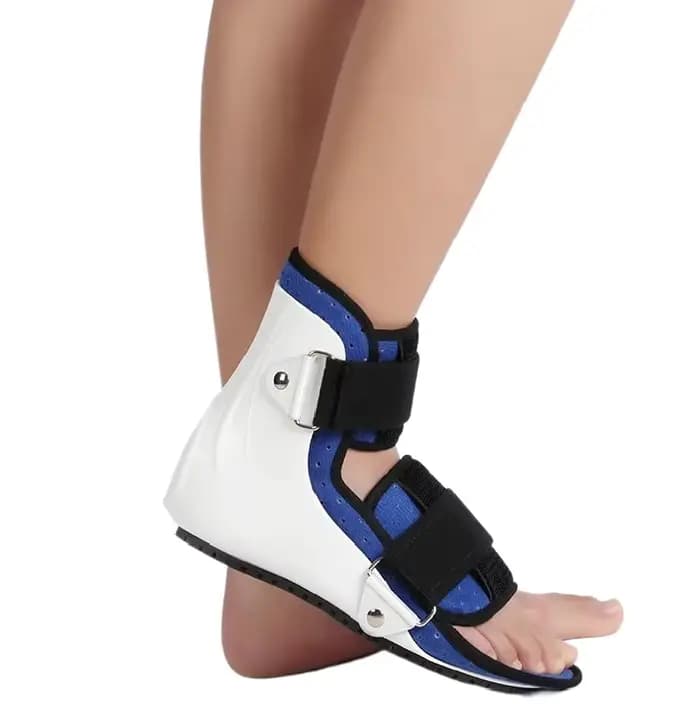 Botte de rééducation pour fracture de la cheville et du tendon d'Achille