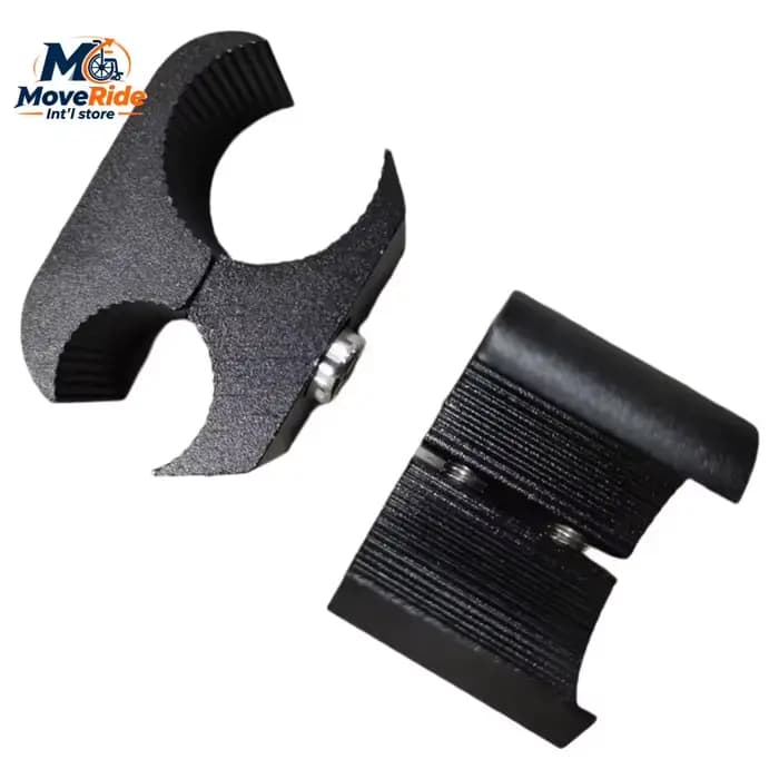 Une paire de supports de tuyaux en alliage d'aluminium pour fauteuil roulant de sport