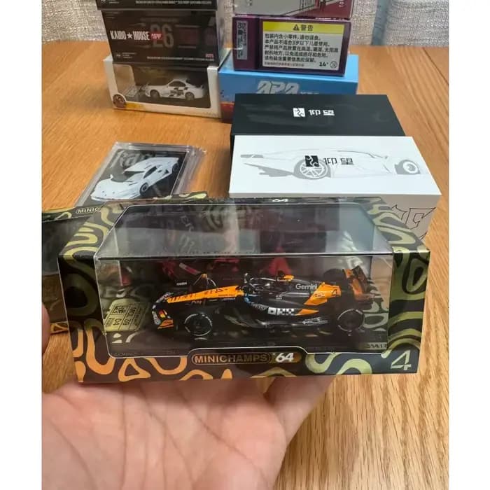 MINICHAMPS 1:64 McLaren F1 MCL39, édition limitée pour la 2026 Beijing Auto Show, la voiture de test post-saison 2025 de Lando Norris.