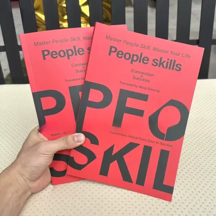 Livres sur les compétences humaines et l'autonomie personnelle, guide de communication interpersonnelle, lecture sur l'étiquette sociale et la gestion des crises pour adultes