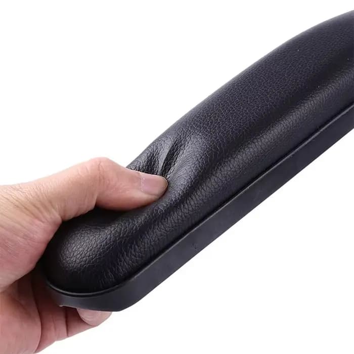 Accoudoir universel pour fauteuil roulant avec coussretours à vis