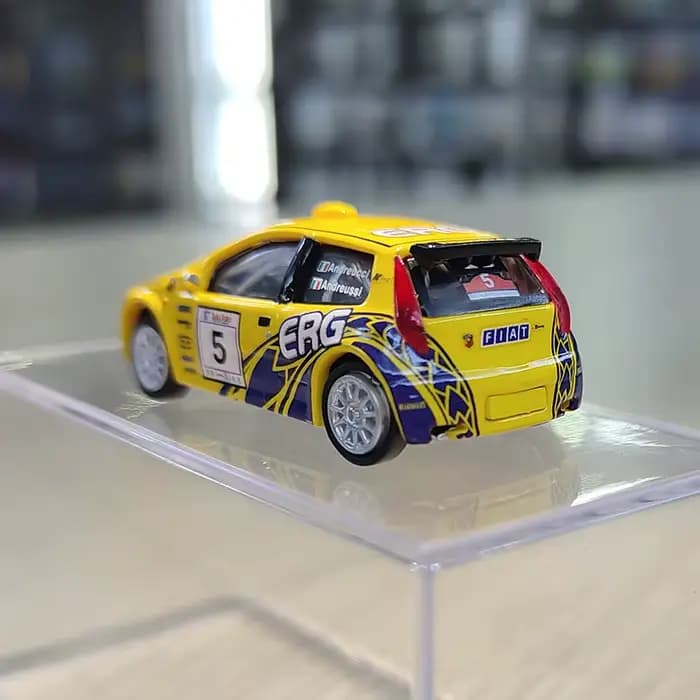 Modèle de voiture classique en résine 1:87, pour Punto Rally (2003), course, édition limitée, jouet de décoration de Collection