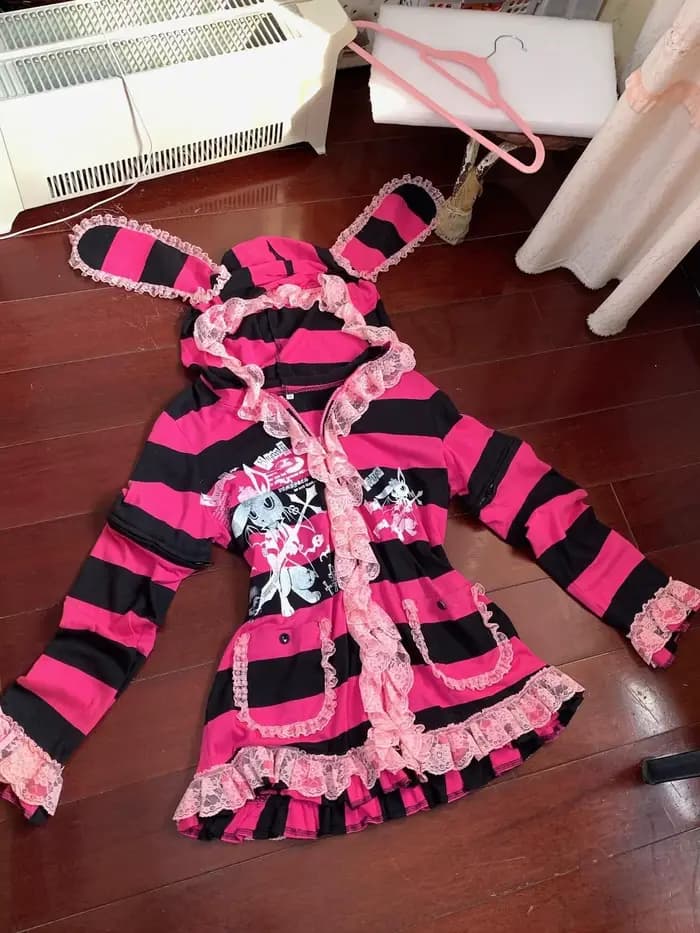 Manteau fin japonais décontracté style punk Jirai Kei pour femme, avec oreilles de lapin, rayé, vintage, style anime, Yami Kawaii, gothique, à capuche, Y2K